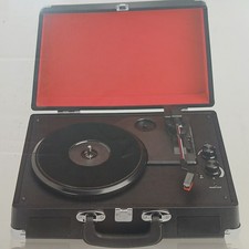 Portable   Record Player +16 FREE vinyl LP's, CD' & cassette music tapes +DVD's