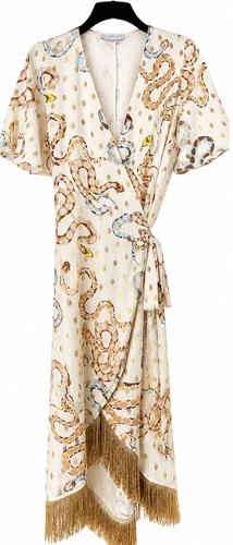 Stunning never fully dressed - never,