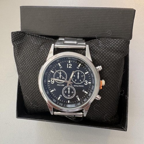 Watch and box bundle prc - watch, 200