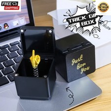 Funny Christmas Prank Gift Box – Middle Finger Surprise Toy Office Desk Home Dec