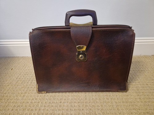 Vintage tan brown leather