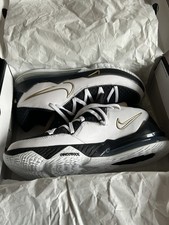 Nike LeBron 17 Low Size 13 Basketball Shoes White Metallic Gold 