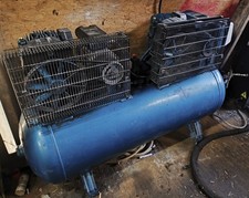 CLARKE AIR COMPRESSOR 230Volt 28CFM 270 LTR 2nd Largest Single Phase XE29 / 270