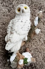 Detailed Snowy Owl Figurine