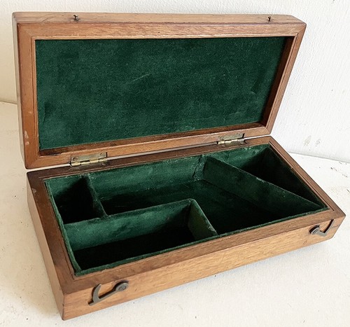 Antique case takes colt - no, 3