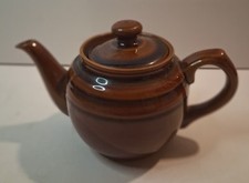 Vintage Sadler Teapot For One