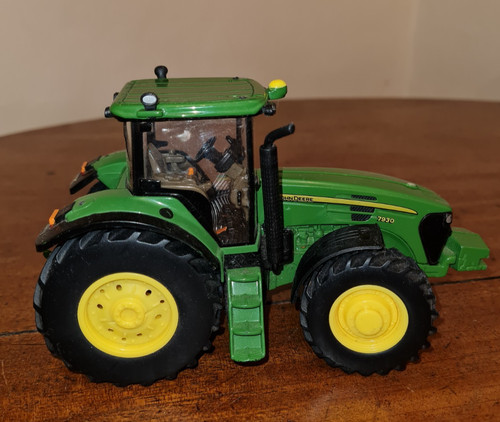 John deere licensed product - product,