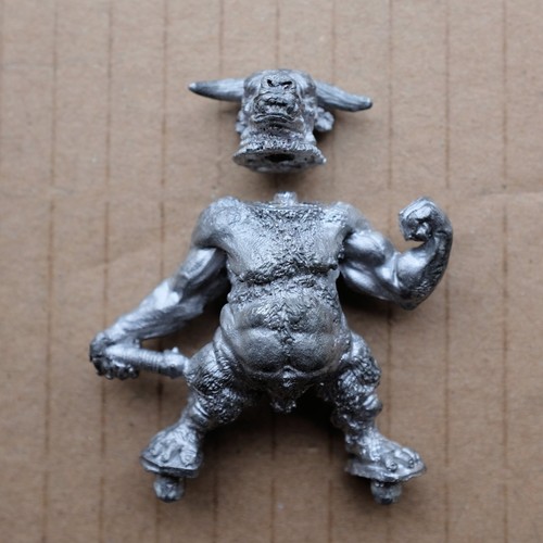 Minotaur with damaged axe d - minotaur,