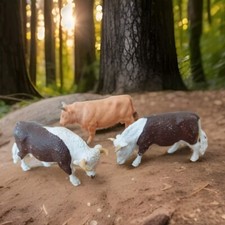 1 32 Britains Hereford Cow Horned Bull + Ring Brown & White Stockman Farm  47