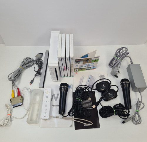 Nintendo wii console - nintendo,