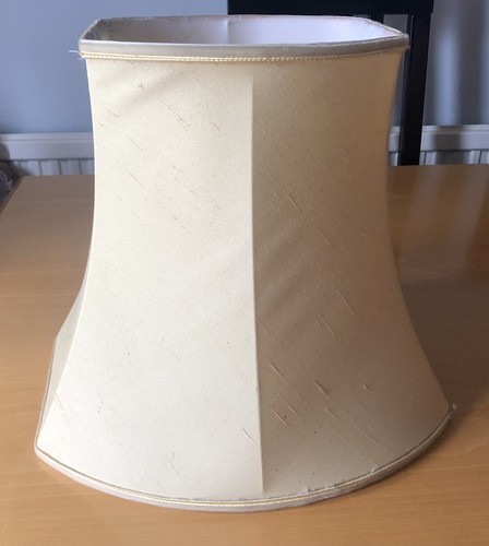 Lovely vintage lined pale - lovely,