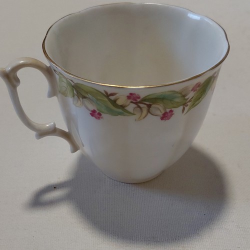 Roslyn fine bone china - bone, tea