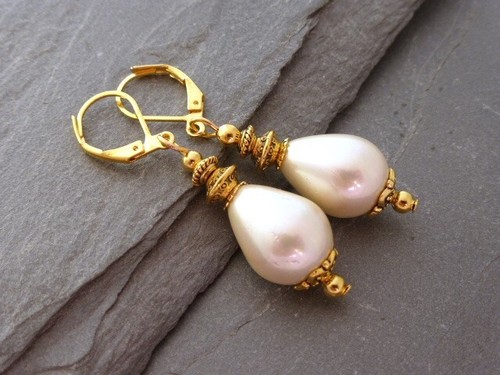 Stunning cream pearlized - cream,
