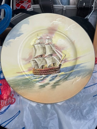 Vintage royal doulton famous - royal,