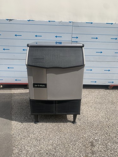 Ice machine dispenser - ice, machine/
