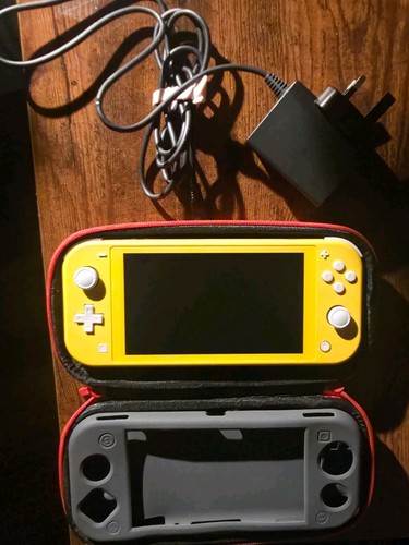 Nintendo switch lite yellow - switch,