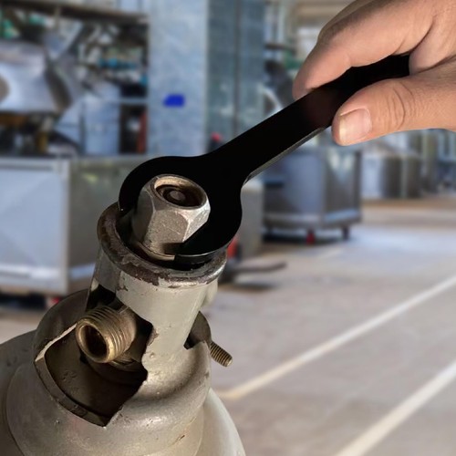 Gas cylinder wrench repair - gas,