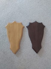 Solid Light / Dark Oak Wooden Trophy Shield Roe Muntjac CWD 29 x 18 cm