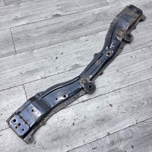 Suzuki swift radiator bracket - radiator,