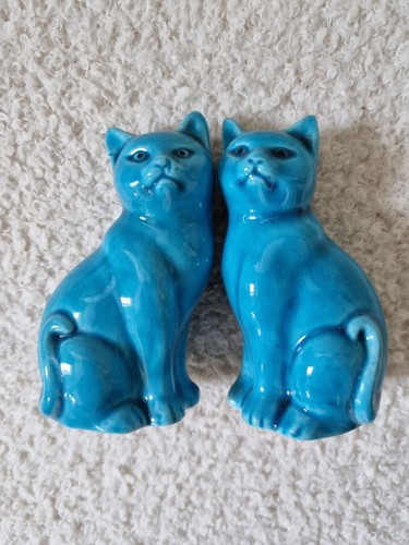 Small ceramic cats - x,