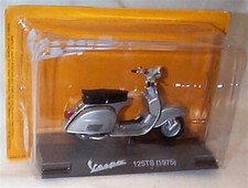 Vespa 125TS 1975 Silver Grey