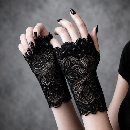 Gothic lace fingerless gloves - gothic,