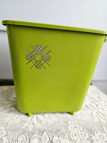 Vintage 1970s avocado - vintage,