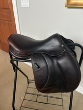 Hunter/Jumper saddle
