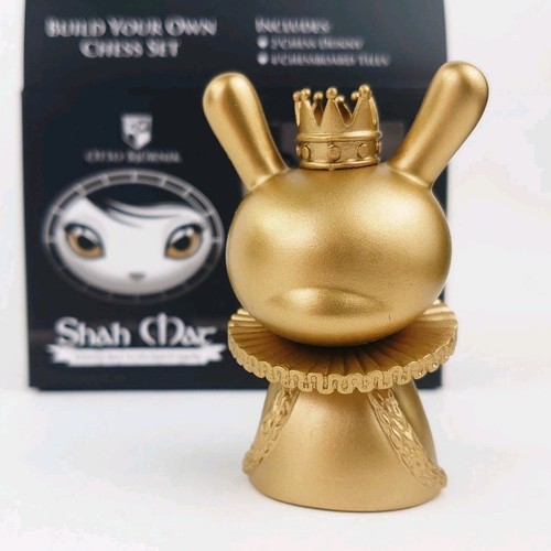 Kidrobot shah mat otto - mat,