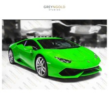 Green Lamborghini Huracán Car