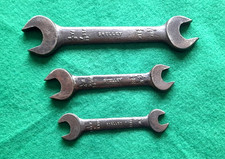 VINTAGE - Set of 3  Shelley