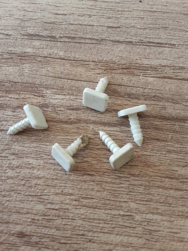 Meccano white plastic - x,