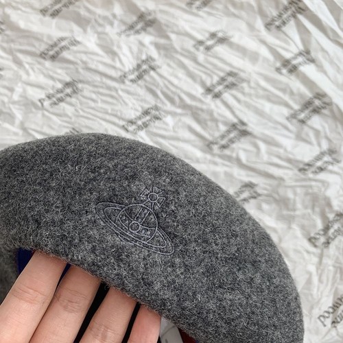 Vivienne westwood beret - vivienne,