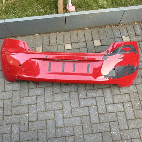 Toyota yaris 2011 rear bumper - toyota,