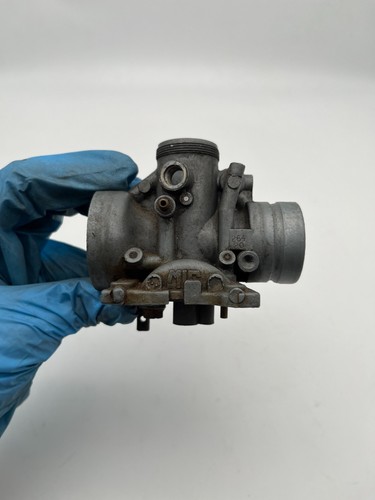 Suzuki gt80 carburetor housing - carburetor,