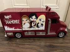 BRATZ Forever Diamondz Rollin Runway Truck