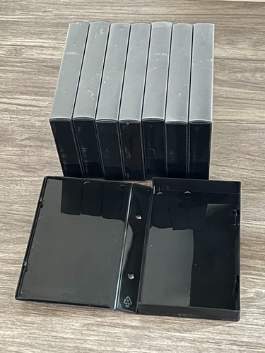 Lot black vhs - 8, tape