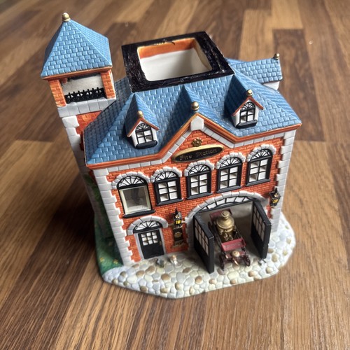 Partylite olde world village - partylite,