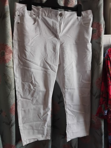 Size stretch cropped - m&s,