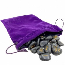 Black agate rune set - 100%