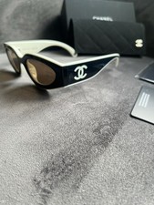 Channel 6056 Cat Eye Sunglasses Instagram TikTok Blogger Favourite Zara