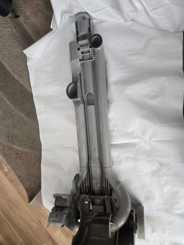 Dyson dc04 vacuum cleaner - dc04,