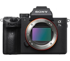 Sony Alpha a7 III 24.2MP Full