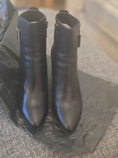 Russell & Bromley Aquatalia