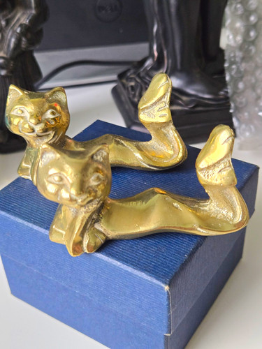Gold tone metal cat - gold-tone,