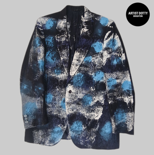 Artist dotty wearable art - dotty,