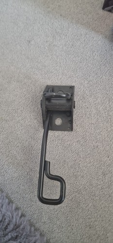 Rear right seat - rear,