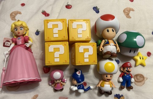 Super mario toy bundle - super,