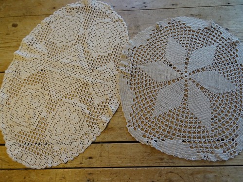 Large vintage taupe round - vintage,