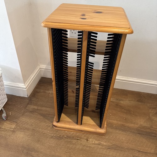 Vintage rotatingwooden and - cd,
